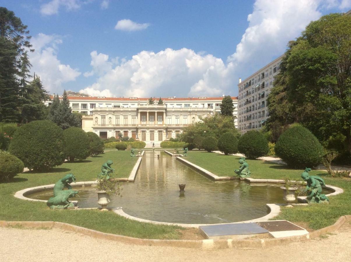 Les Grands Cedres Appartement *